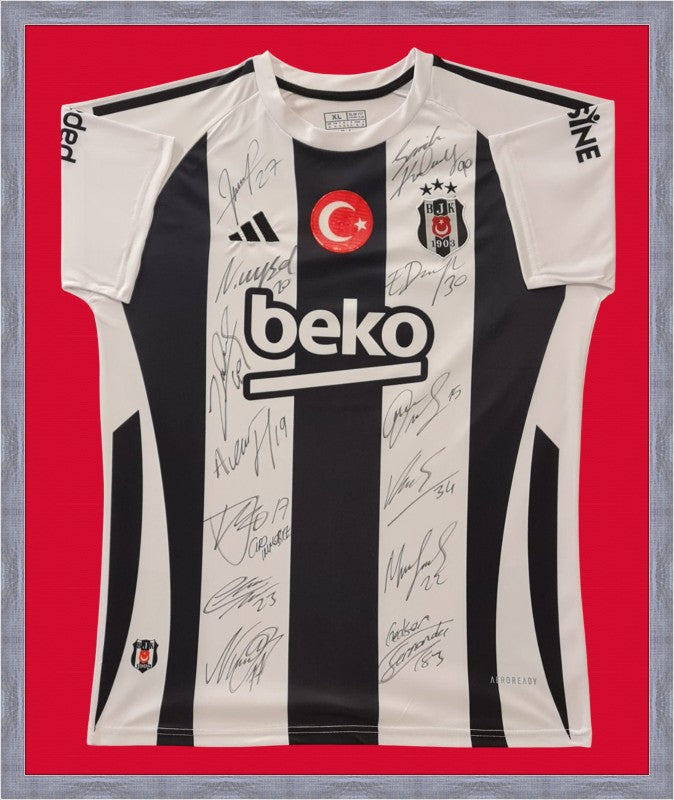 Kişiye Özel Forma Çerçeveleme – Özelleştirilebilir Ahşap Çerçeve ve Paspartu - Siyah / Beyaz