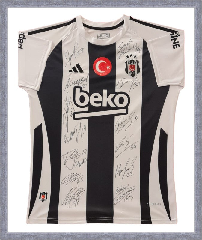 Kişiye Özel Forma Çerçeveleme – Özelleştirilebilir Ahşap Çerçeve ve Paspartu - Siyah / Beyaz