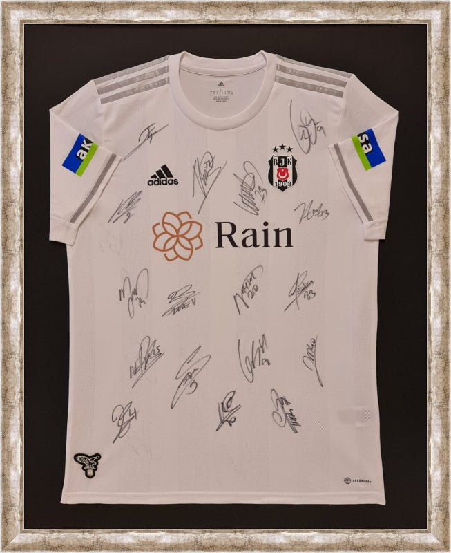 Özel Tasarım Forma Çerçevesi – Siyah / Beyaz- Sade Kapalı Kol