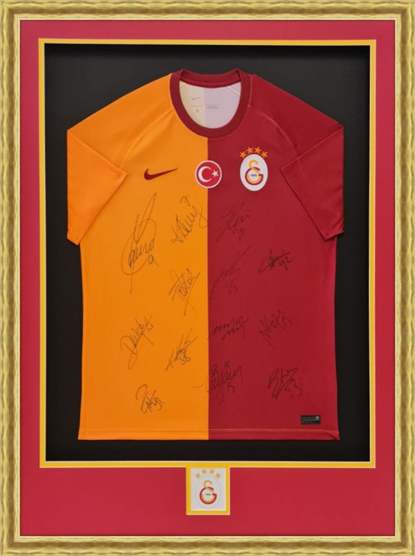 Özel Tasarım Forma Çerçevesi – Sarı / Kırmızı - Logolu Derinlikli