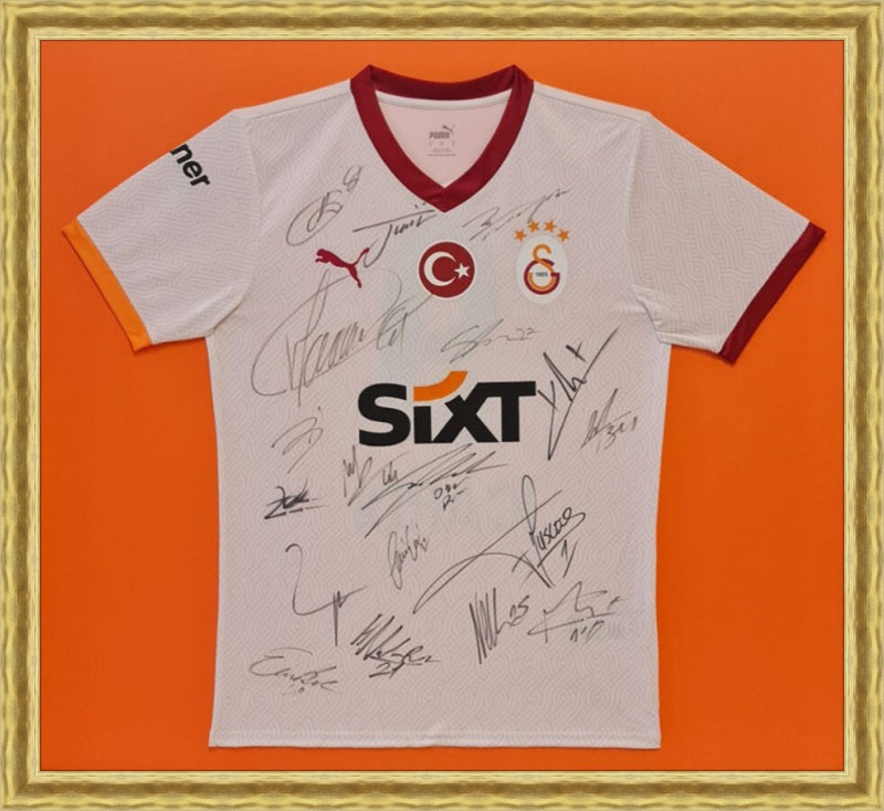 Özel Tasarım Forma Çerçevesi – Sarı / Kırmızı - Sade Açık Kol