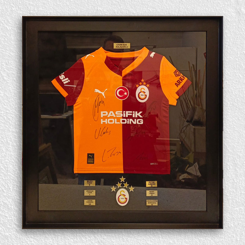 Siyah Ahşap Çerçeve - Mat Vernik Kaplamalı