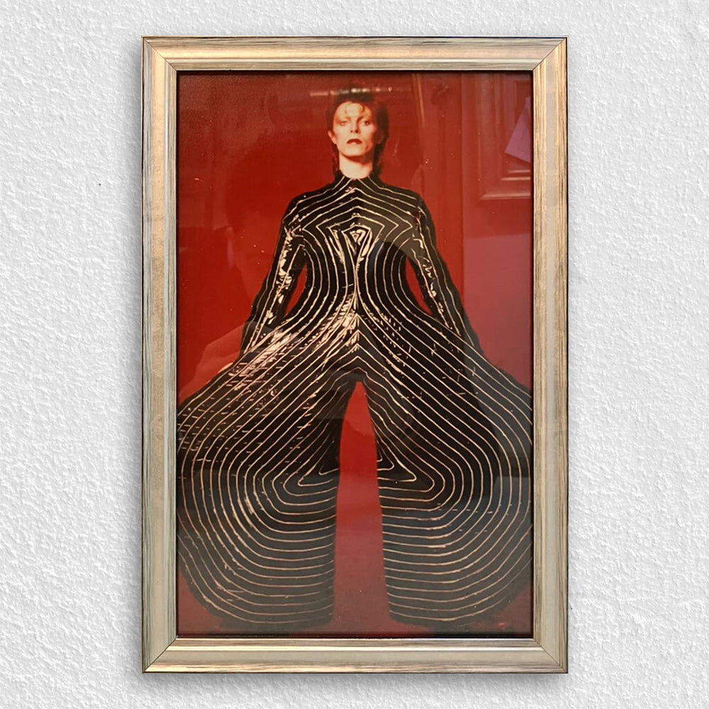 Gümüş Ahşap Çerçeve - Siyah Zeminli