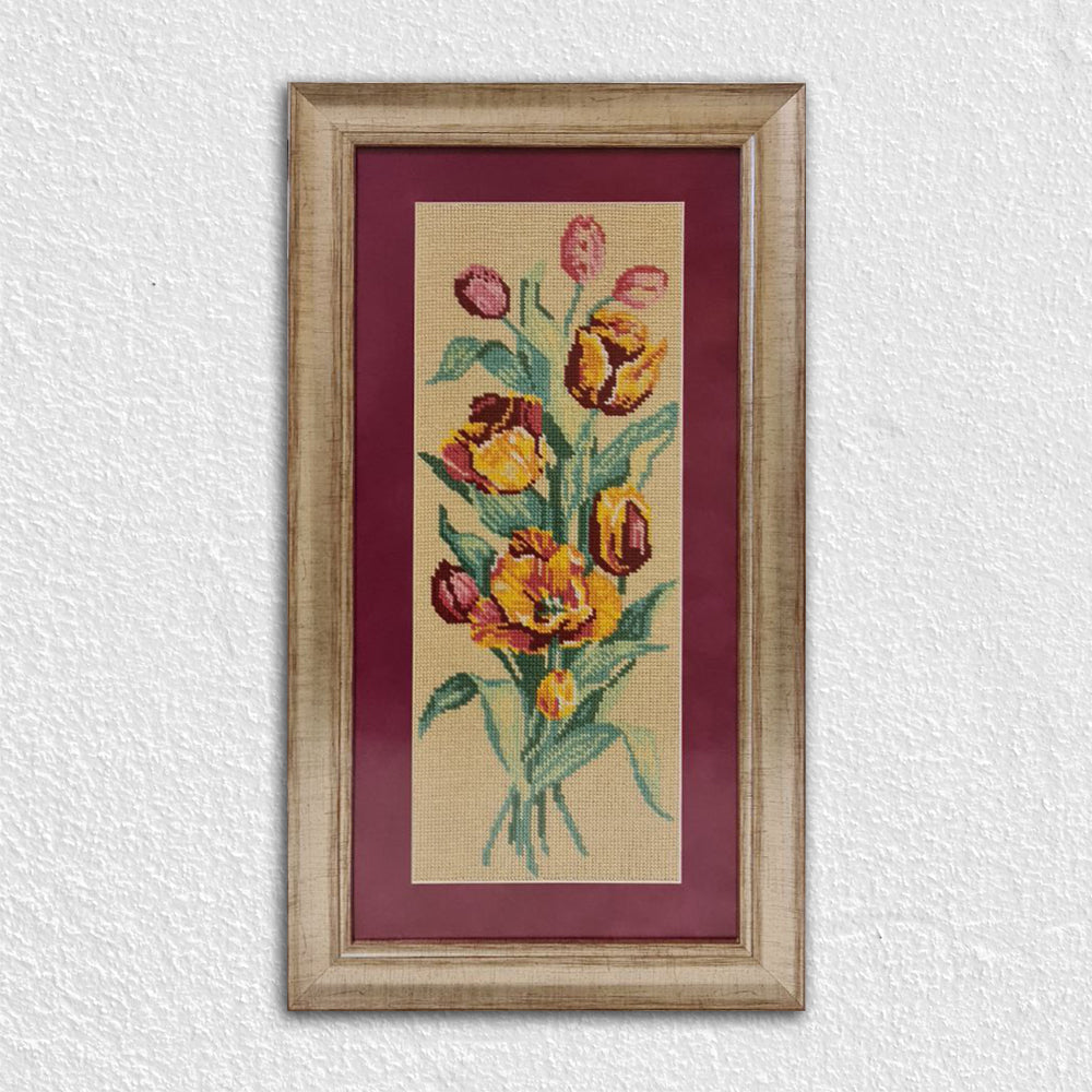 Gümüş Ahşap Çerçeve - Kırmızı Zeminli