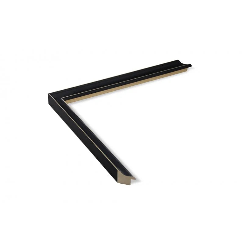 Siyah Klasik Ahşap Fotoğraf Çerçevesi – Masaüstü & Duvar Tipi (23 mm)