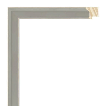 Gri Ahşap Çerçeve - Beyaz Zeminli