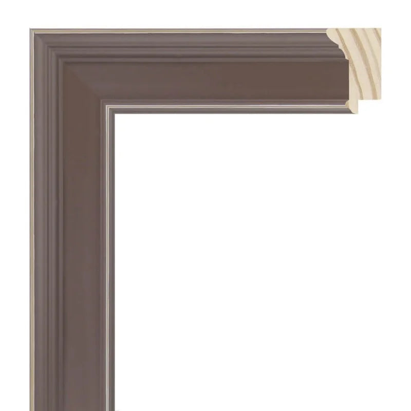 Kahverengi Ahşap Çerçeve - Beyaz Zeminli